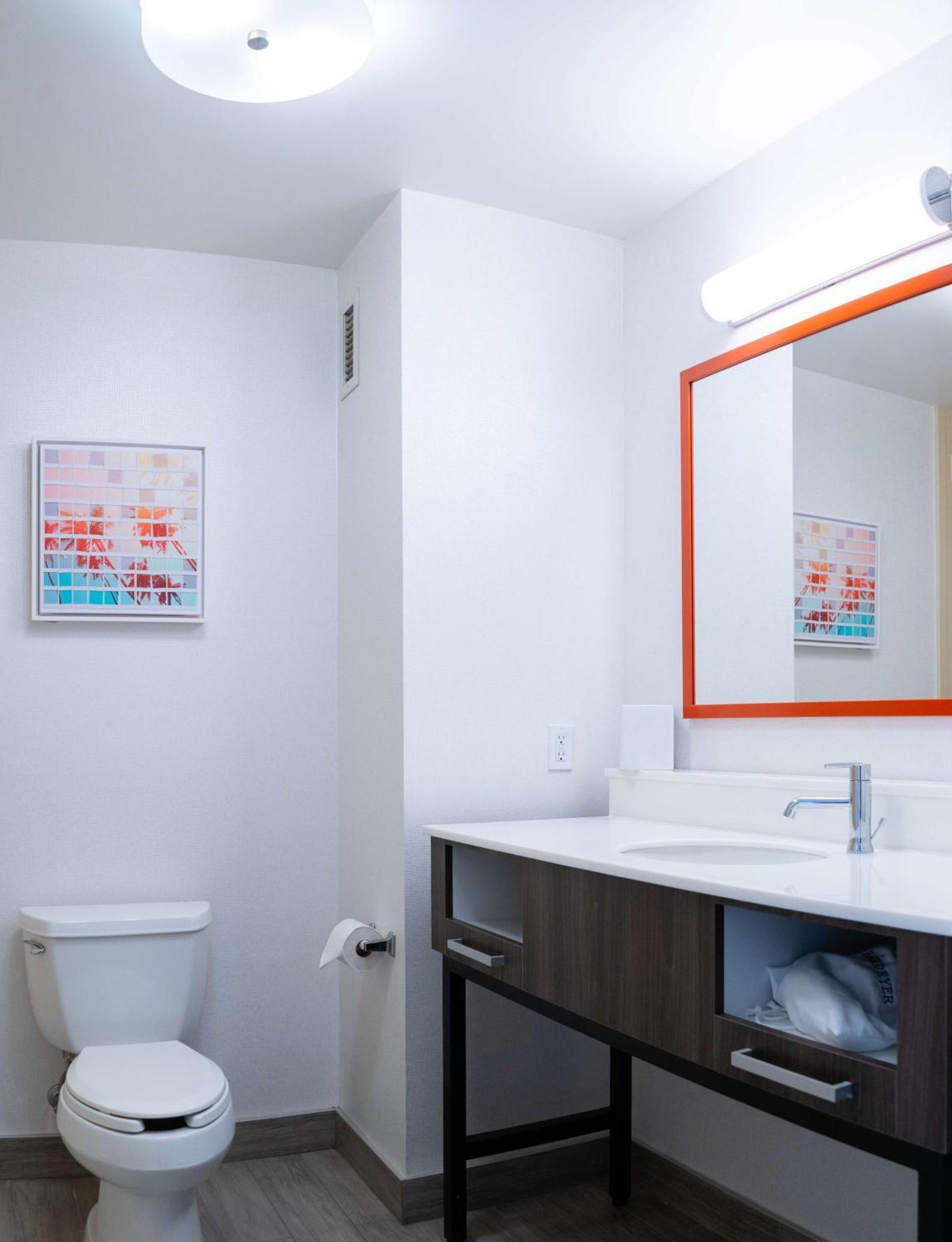 Hampton Inn & Suites Seal Beach Buitenkant foto